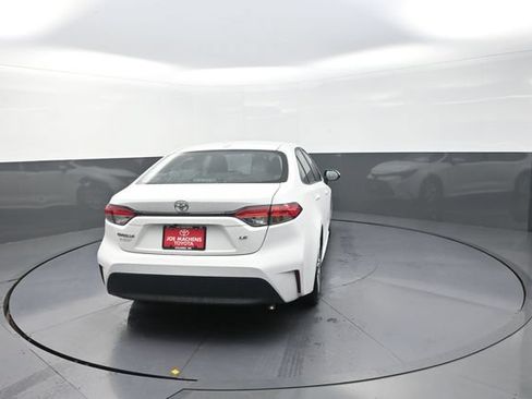 Used 2024 Toyota Corolla LE FWD image 61