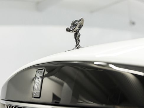 New 2026 Rolls-Royce Cullinan Black Badge image 8