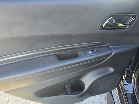 Used 2022 Dodge Durango GT image 14