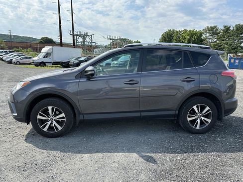 Used 2016 Toyota RAV4 XLE w/ Convenience Package AWD/4WD image 5