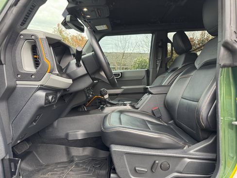 Used 2022 Ford Bronco Badlands image 11