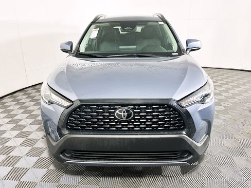 Used 2023 Toyota Corolla Cross LE w/ Moonroof Package image 8