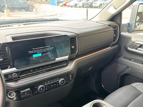 Used 2024 Chevrolet Silverado 2500 LTZ image 28