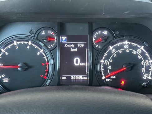 Certified 2024 Toyota 4Runner SR5 Premium w/ Moonroof Package AWD/4WD image 25