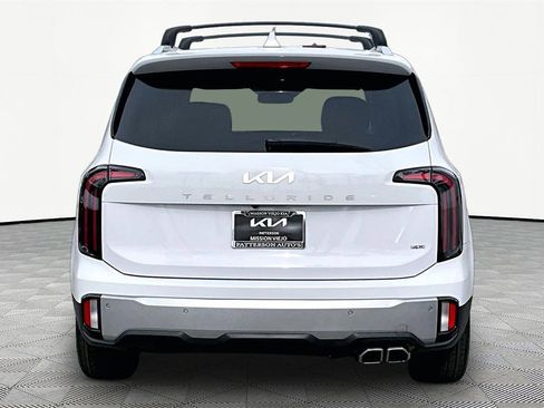 Certified 2023 Kia Telluride SX image 4