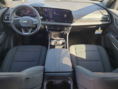 New 2026 Chevrolet Traverse LT image 16