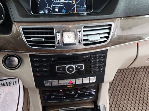Used 2014 Mercedes-Benz E 350 4MATIC Sedan w/ Premium 1 Package image 19
