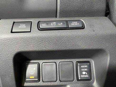 Used 2023 Nissan Frontier PRO-4X w/ Pro-4X Premium Package image 24