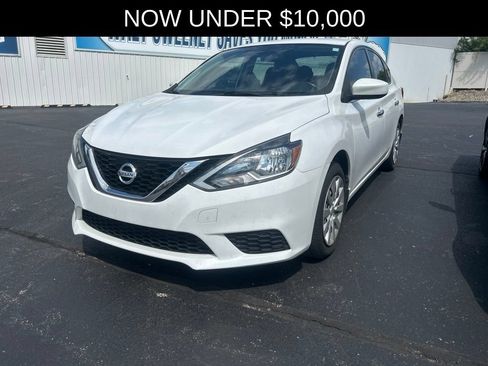 Used 2016 Nissan Sentra SV FWD image 2