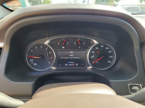 Used 2023 GMC Acadia SLT image 23