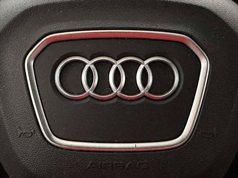 Used 2023 Audi Q5 2.0T Premium w/ Convenience Package AWD/4WD image 20