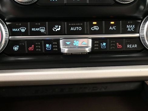 Used 2024 Ford Expedition Limited AWD/4WD image 15