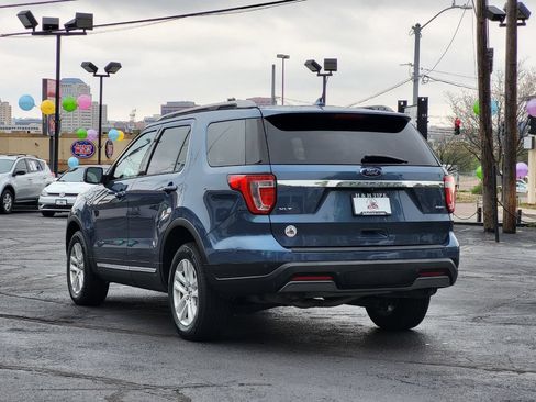 Used 2019 Ford Explorer XLT w/ Equipment Group 201A AWD/4WD image 11
