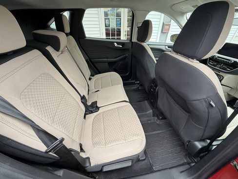 Used 2021 Ford Escape SE w/ Convenience Package image 12