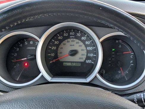 Used 2010 Toyota Tacoma 4x4 Access Cab V6 image 11