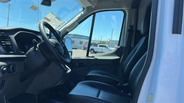 New 2026 Ford Transit 250 148 Medium Roof w/ Load Area Protection Package RWD image 16