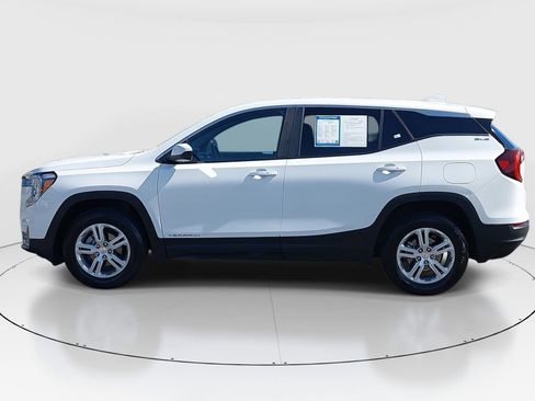 Used 2024 GMC Terrain SLE AWD/4WD image 8