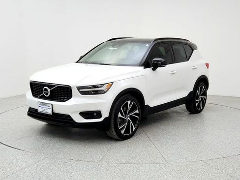 Used 2021 Volvo XC40 T5 R-Design w/ Protection Package Premier image 1