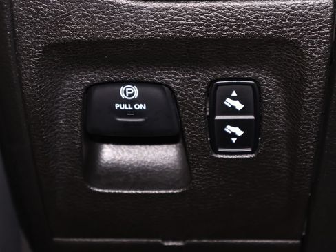 Used 2019 RAM 1500 Big Horn AWD/4WD image 25