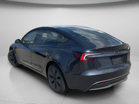 Used 2025 Tesla Model 3 Long Range RWD image 11