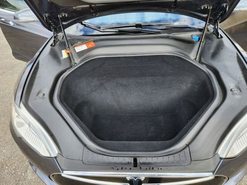 Used 2015 Tesla Model S 85D image 18