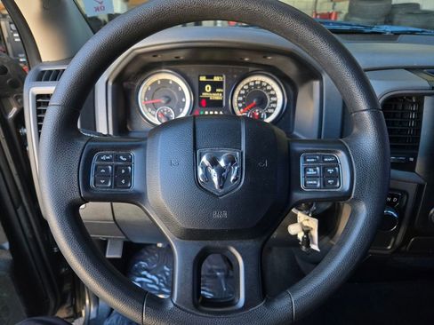 Used 2018 RAM 1500 Express image 15