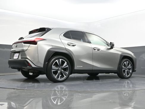 Used 2021 Lexus UX 250h w/ Premium Package image 44