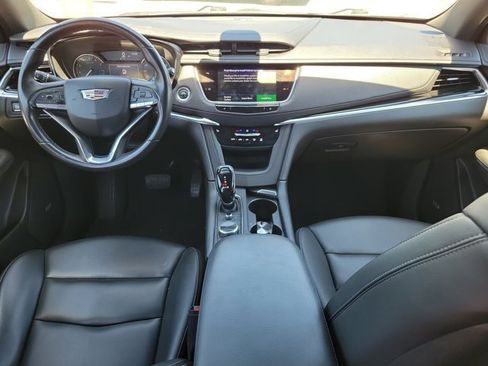 Used 2023 Cadillac XT6 Luxury FWD image 12