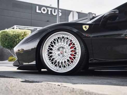 Used 2018 Ferrari 488 Spider RWD image 11