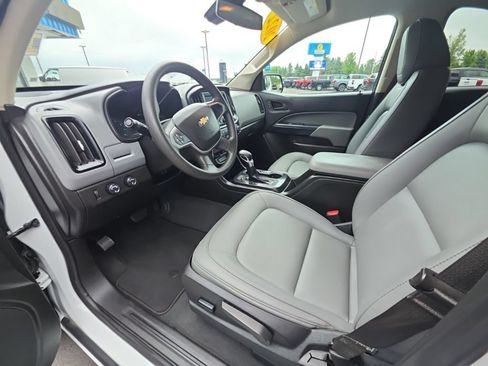 Used 2022 Chevrolet Colorado W/T w/ WT Convenience Package AWD/4WD image 21