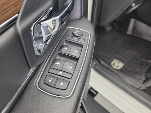 Used 2017 RAM 2500 Laramie w/ Sport Appearance Group AWD/4WD image 21