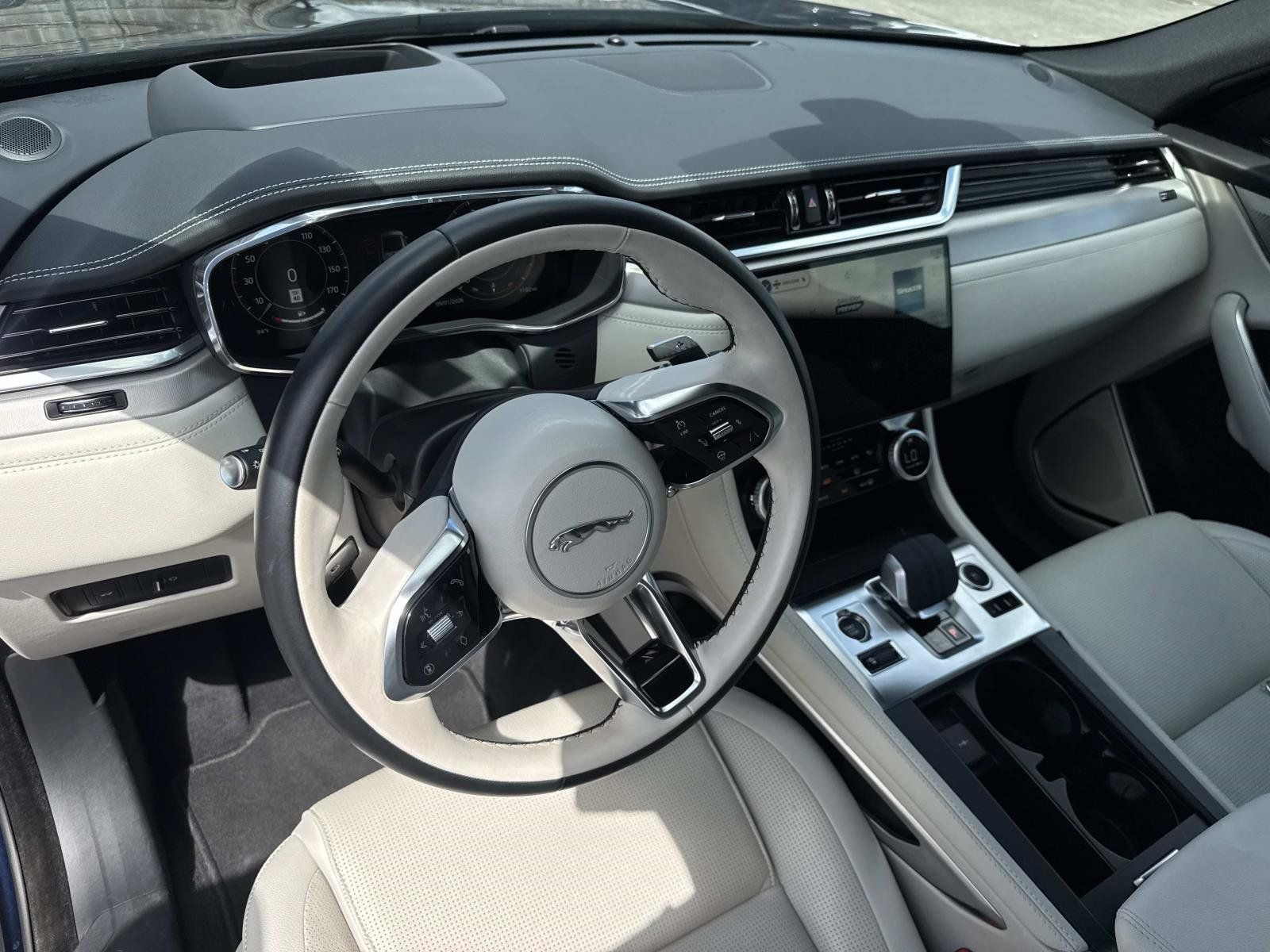 Used 2026 Jaguar F-PACE R-Dynamic S AWD/4WD image 18