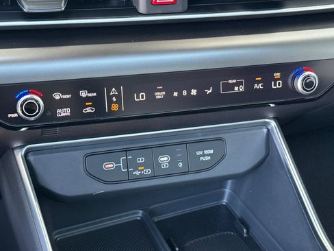 New 2026 Kia Carnival SX w/ SX Dark Edition Package image 18