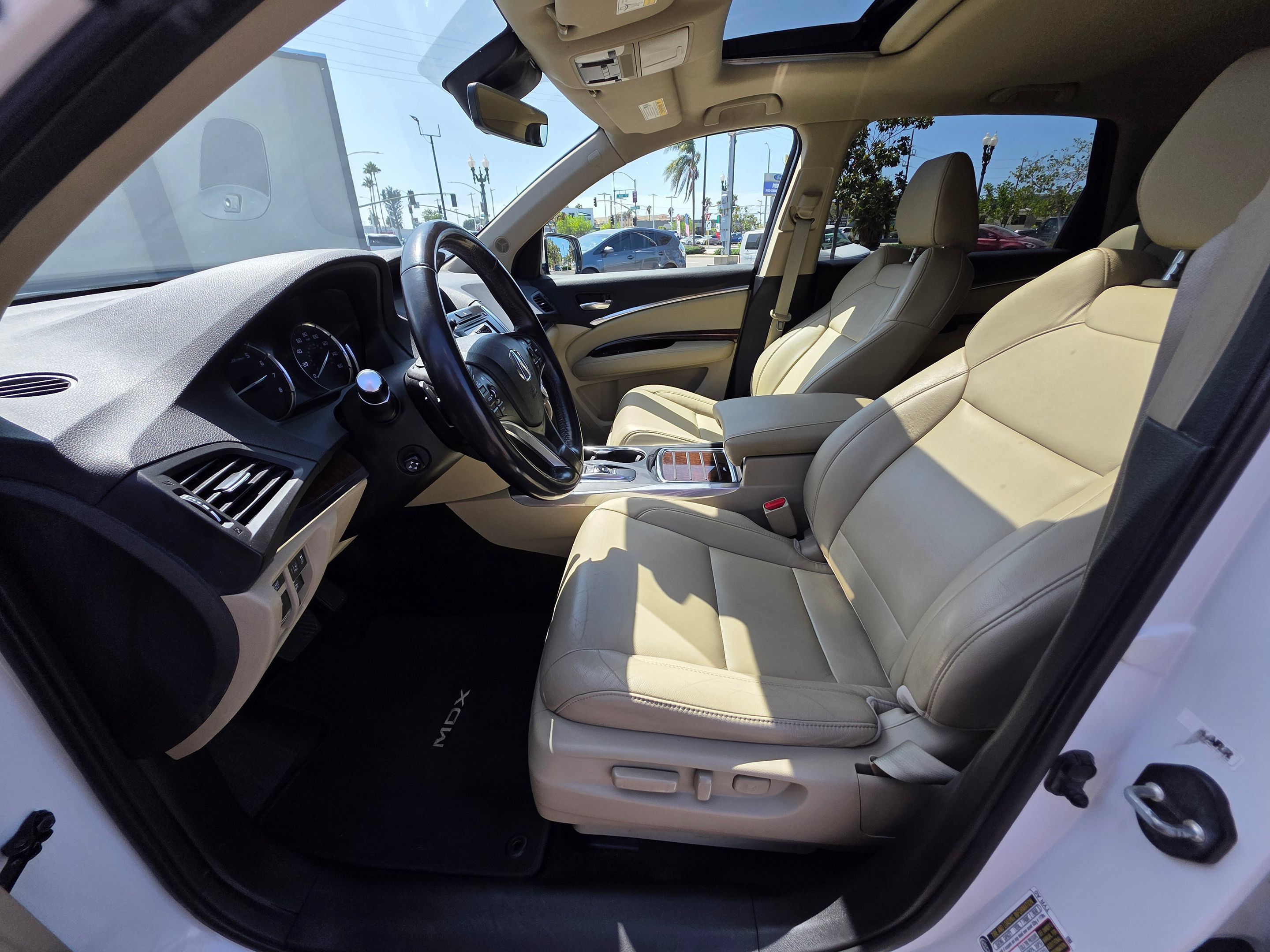 Used 2018 Acura MDX FWD image 17