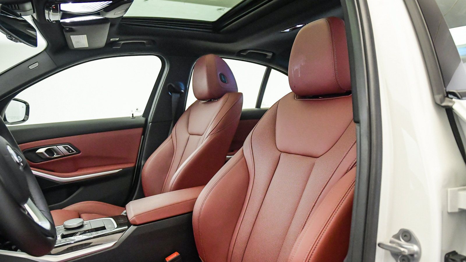 Used 2023 BMW 330i Sedan w/ Premium Package RWD image 19