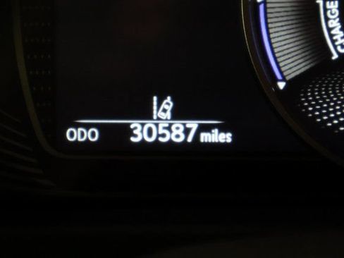 Used 2024 Lexus UX 250h FWD image 17