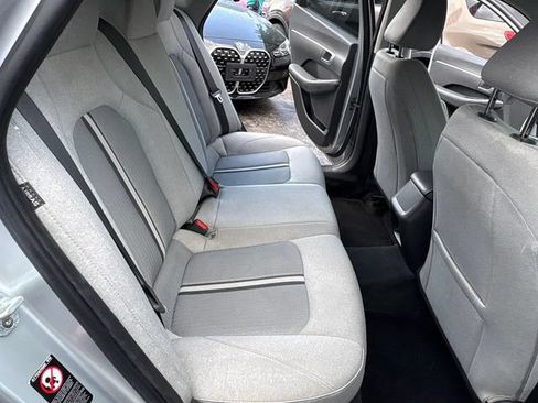 Used 2021 Hyundai Sonata SE FWD image 16