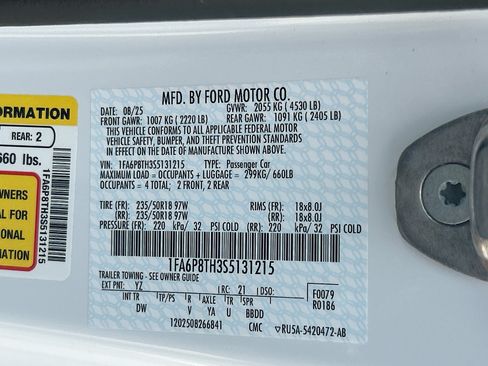 Certified 2025 Ford Mustang Coupe RWD image 29