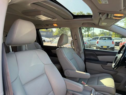 Used 2016 Honda Odyssey Touring Elite image 33
