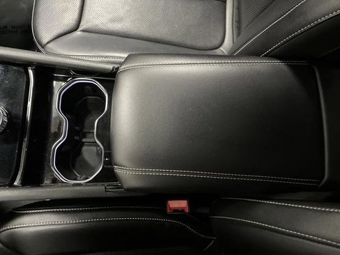 Used 2023 Jeep Grand Cherokee Limited w/ Luxury Tech Group II image 20