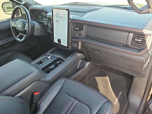 Used 2024 Ford Expedition Limited RWD image 29