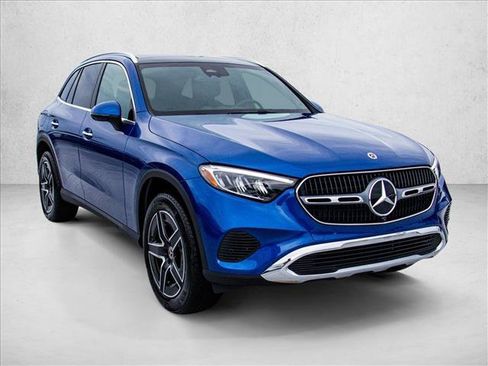 New 2026 Mercedes-Benz GLC 300 4MATIC image 3