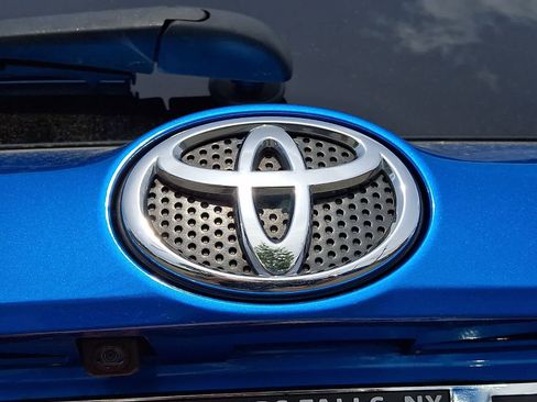 Used 2016 Toyota RAV4 LE AWD/4WD image 31