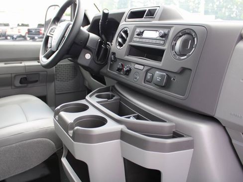 New 2026 Ford E-350 and Econoline 350 Super Duty w/ Power Equipment Group image 18