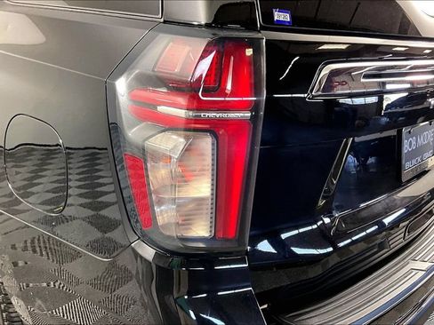 Used 2021 Chevrolet Tahoe Premier w/ Premium Package AWD/4WD image 22