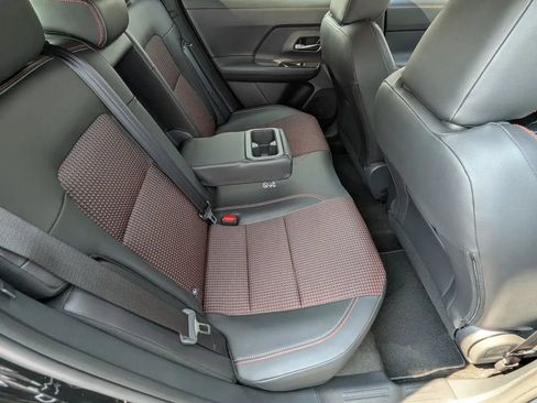 Certified 2026 Nissan Kicks SR FWD image 14
