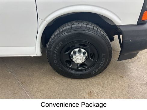 Used 2017 Chevrolet Express 2500 image 17