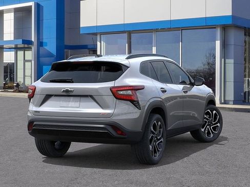 New 2026 Chevrolet Trax RS w/ Sunroof Package FWD image 4