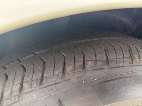 Used 2016 Nissan Maxima Platinum image 11