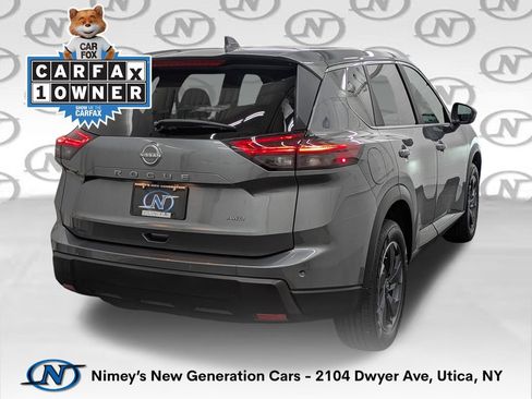 Used 2025 Nissan Rogue SV AWD/4WD image 2